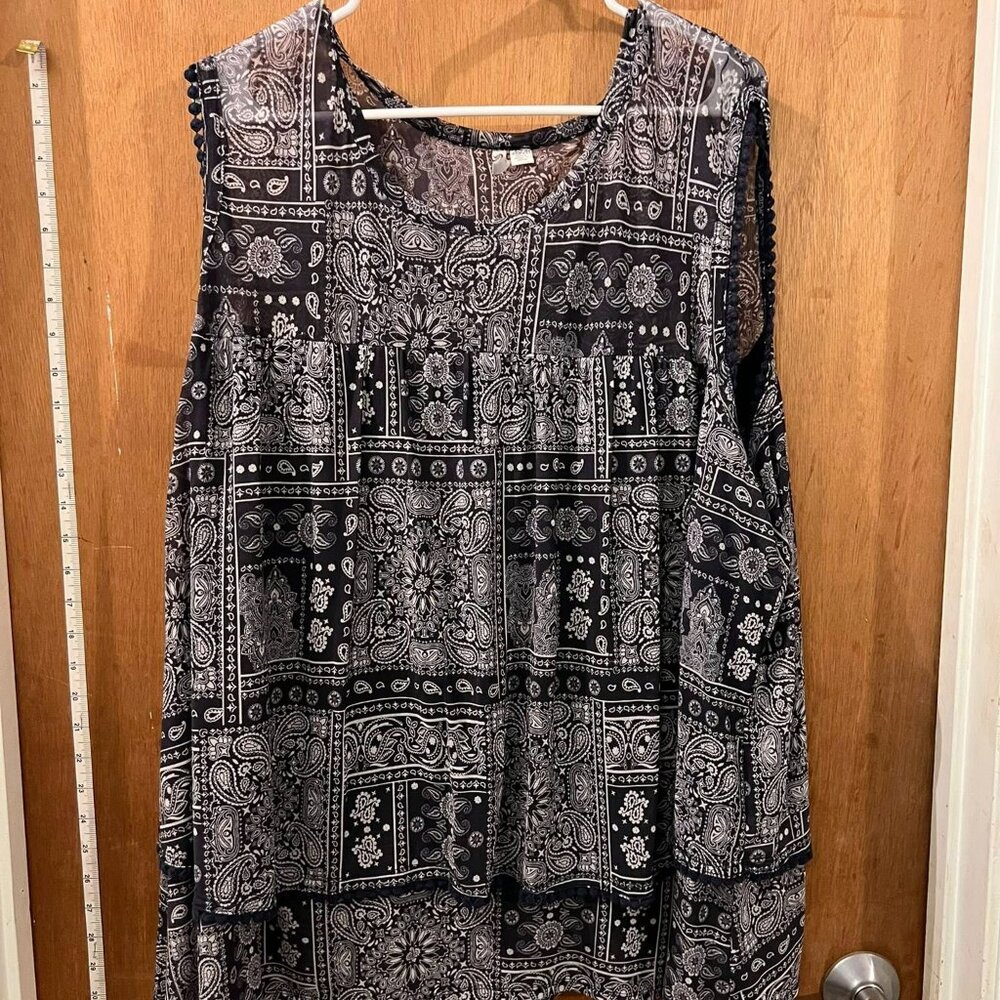 Size 26/28W - Cato - Black Tone Sleeveless Pullover Blouse